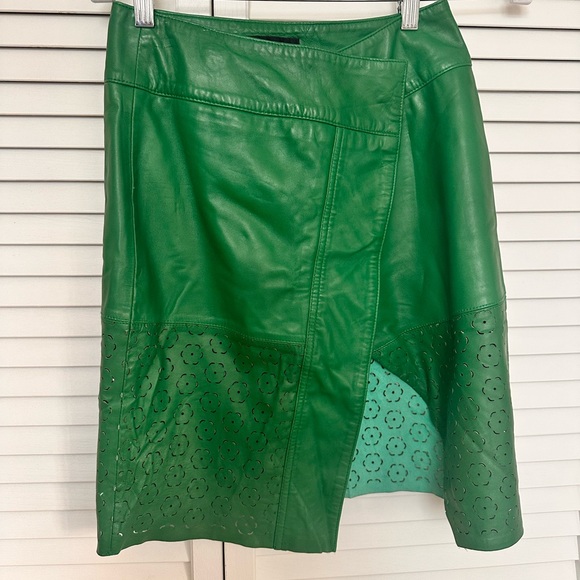 Vintage French connection Kelly green skirt with flowers - Picture 1 of 4